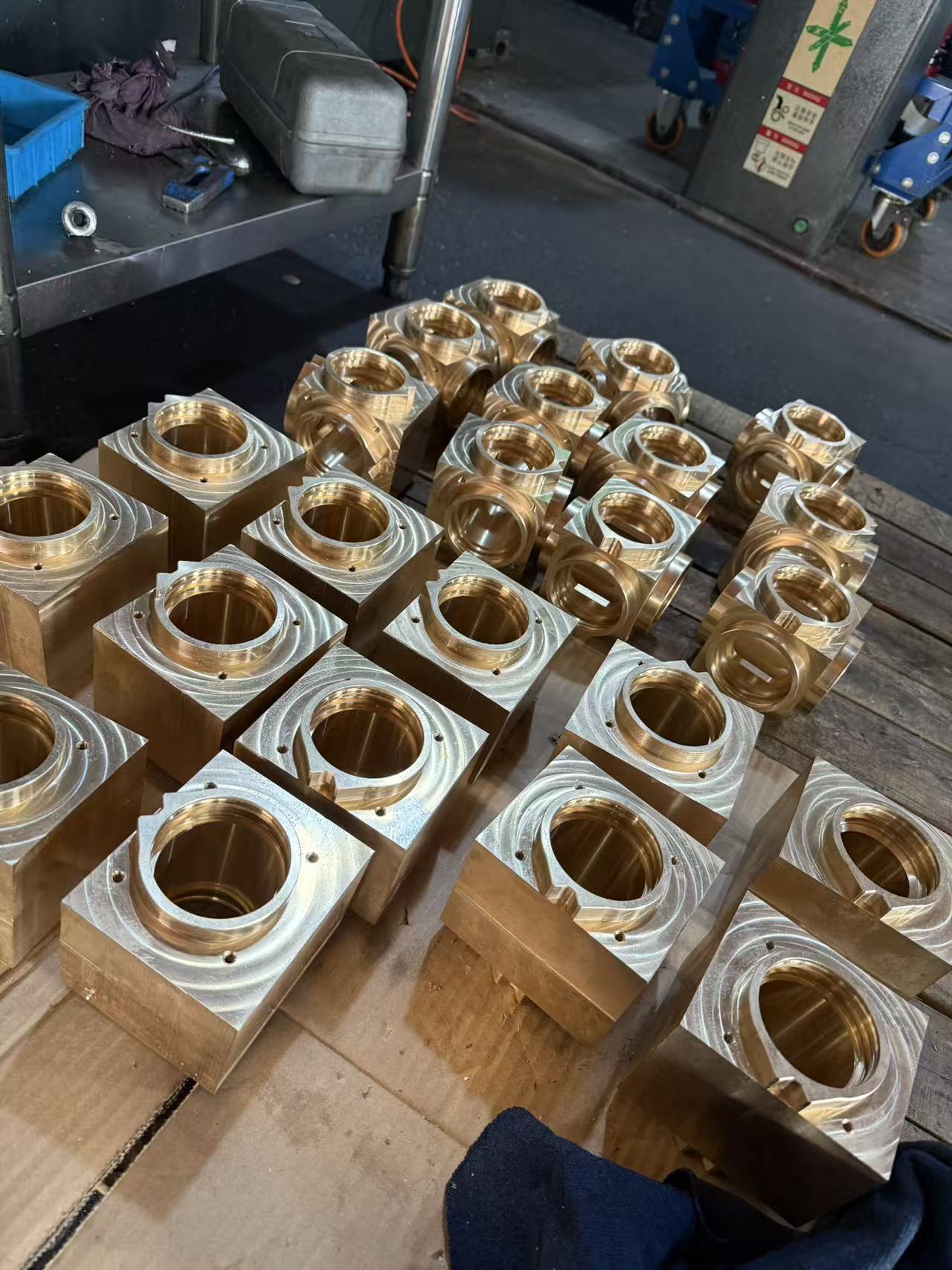 Complete set manufacturing of precision brass parts.